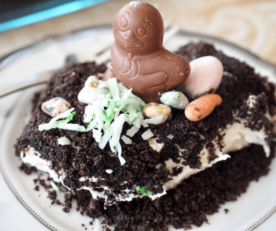 Oreo Dirt Cake {Easy, No Bake Dessert} - Hip Mama's Place