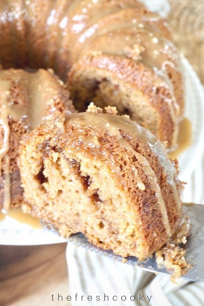 Cinnamon Swirl Bundt Cake – Mrs Clueless