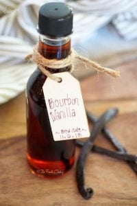 Homemade Bourbon Vanilla Extract + Free Printable Labels • The Fresh Cooky