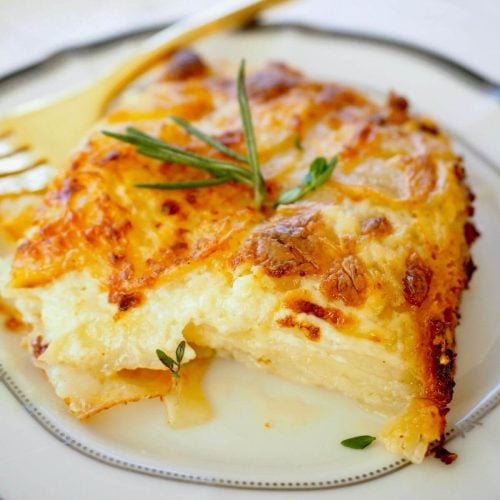 https://www.thefreshcooky.com/wp-content/uploads/2021/11/potatoes-au-gratin-ina-garten-square-1-500x500.jpg