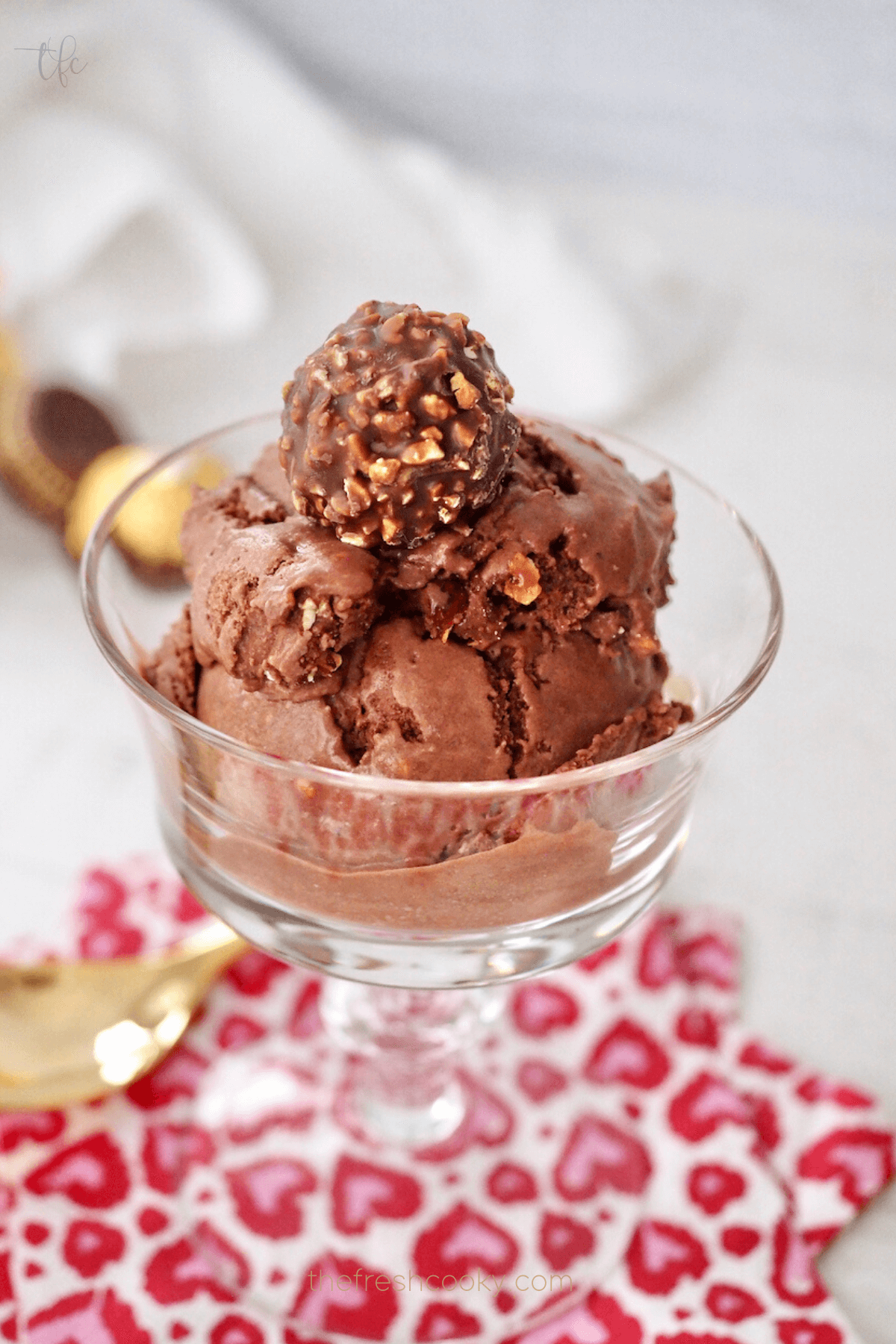 Ferrero Rondnoir Ice Cream Review 