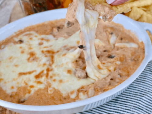 https://www.thefreshcooky.com/wp-content/uploads/2023/01/3-Ingredient-Chili-Cheese-Dip-Square-2-500x375.png