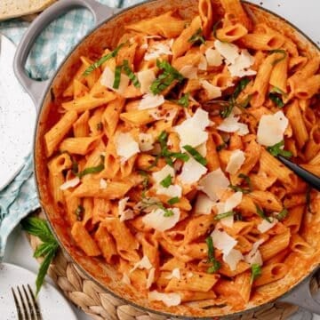 Easy Penne alla Vodka with Sausage (30 Minute)