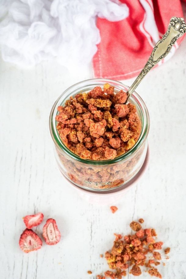 Easy Strawberry Crunch Topping Recipe • The Fresh Cooky